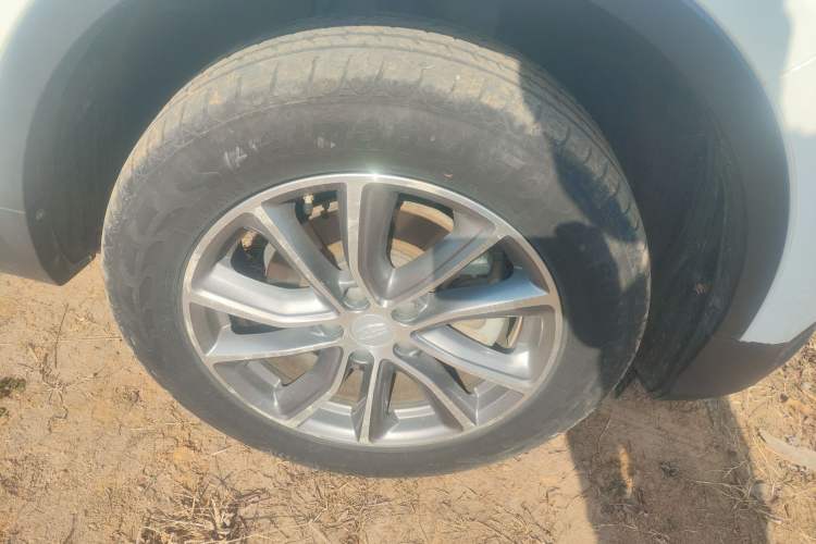 Used Geely Auto Emgrand X7 Sport 2020 1.8TD DCT Two-Wheel Drive Zhiya Model
