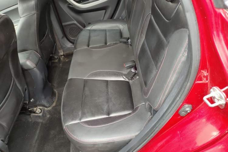 Used Changan CS35 2014 1.6L Manual Luxury Model China IV Standard