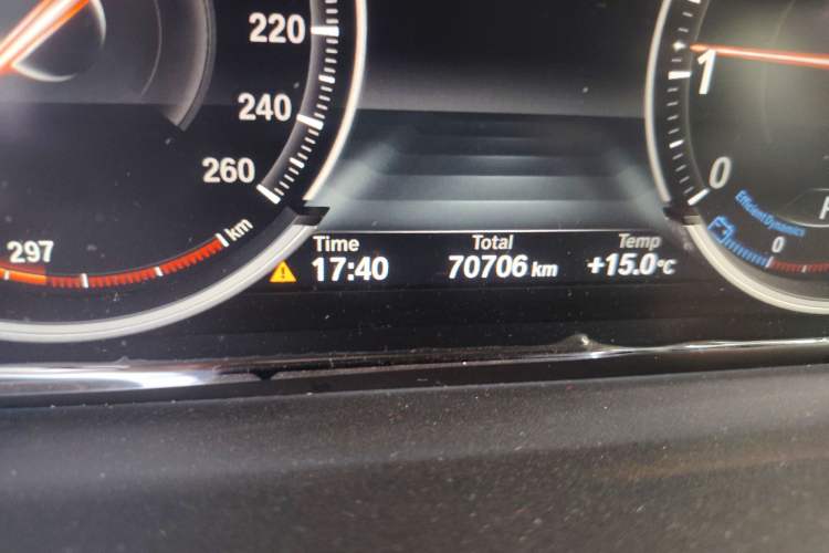 Used BMW 5 Series 2014 525Li Luxury Design Package
