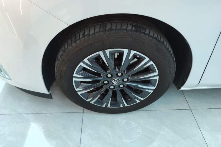 Used Buick GL8 2025 Lu Zun Deluxe Edition
