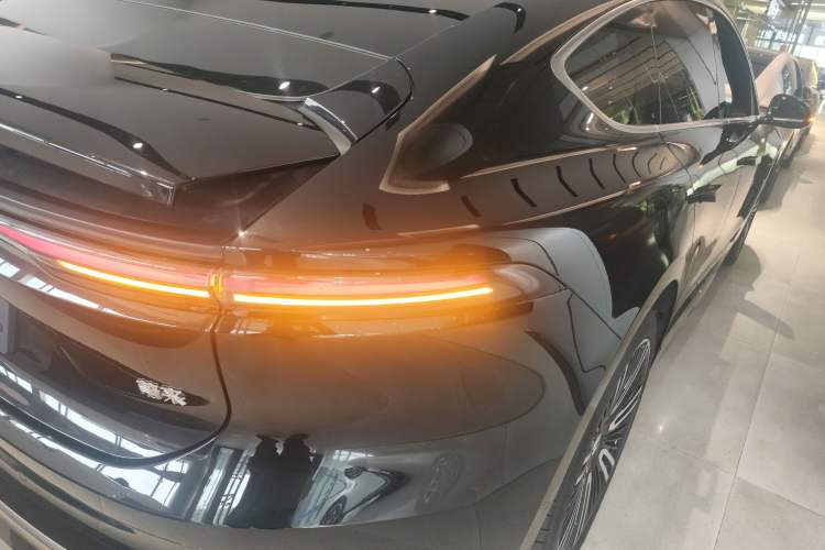 Used Nio ET9 2025 100 kWh
