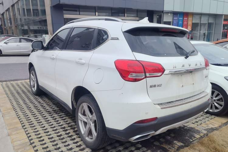 Used Haval H2 2018 1.5T Dual-Clutch Two-Wheel Drive Fashion Model China VI Standard
