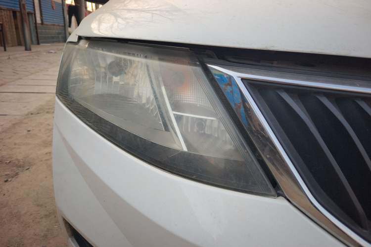 Used Skoda Rapid Spaceback 2018 1.6L Manual Standard Edition