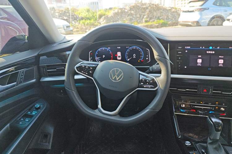 Used Volkswagen Passat 2024 380TSI Dragon Glory Edition
