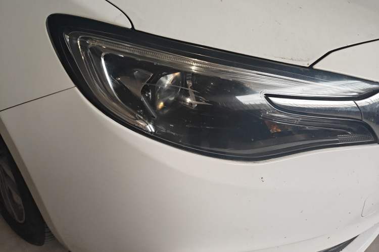 Used Buick GT 2018 18T Automatic Elite Model