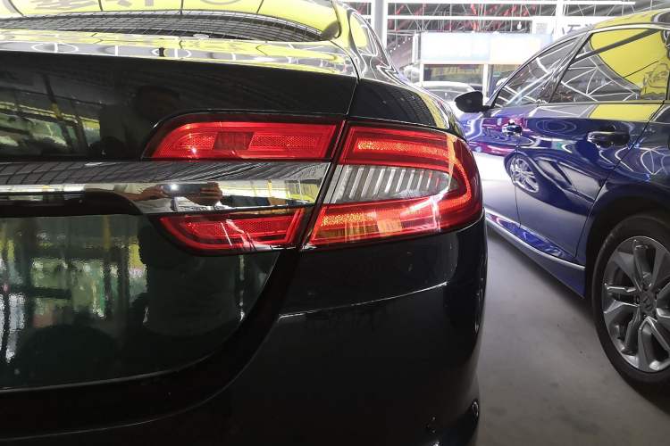 Used Jaguar XF 2015 XF 2.0T Prestige Edition
