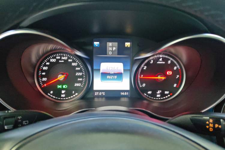 Used Mercedes-Benz GLC 2016 GLC 300 4MATIC Luxury Model
