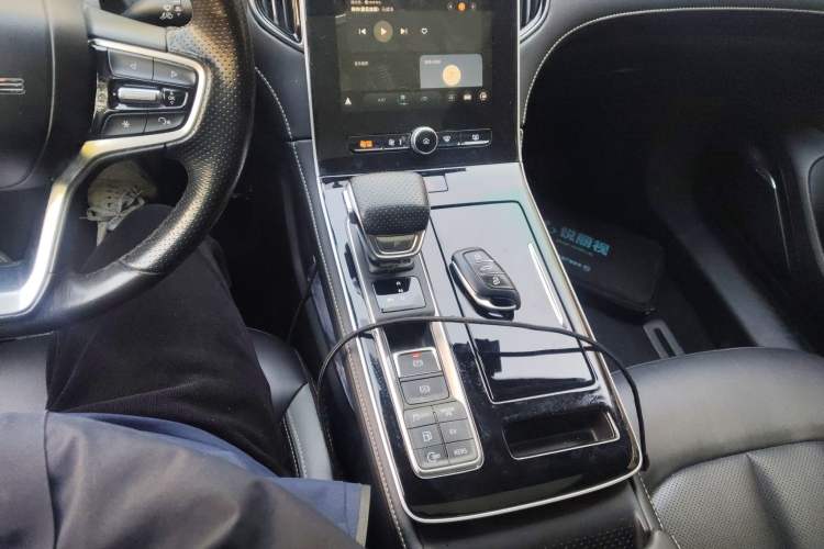 Used Roewe i6 MAX New Energy 2020 1.5T PHEV Cool & Stylish Skyroof Edition
