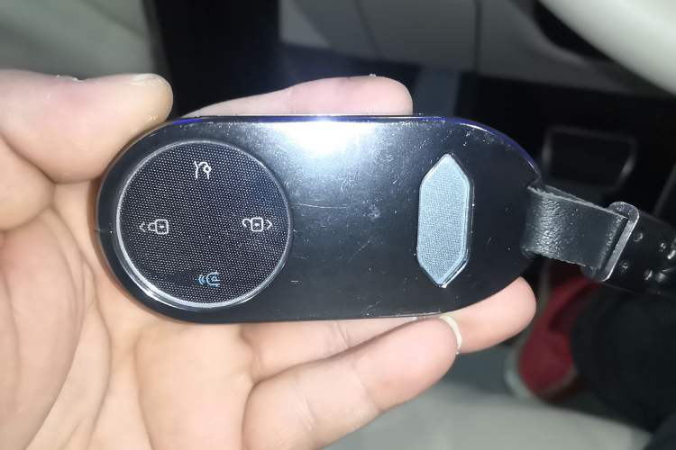 Used Hima AITO M9 2025 Extended-Range Ultra Version 52 kWh 6-Seater
