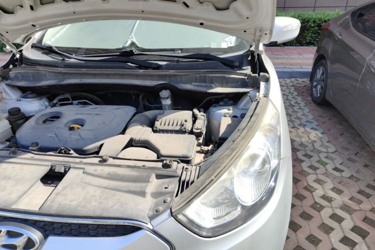 Used Hyundai ix35 2012 2.0L Automatic Two-Wheel Drive New Edition GL
