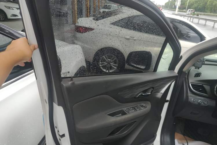 Used Buick Encore 2018 18T Automatic Two-Wheel Drive Urban Leading Model
