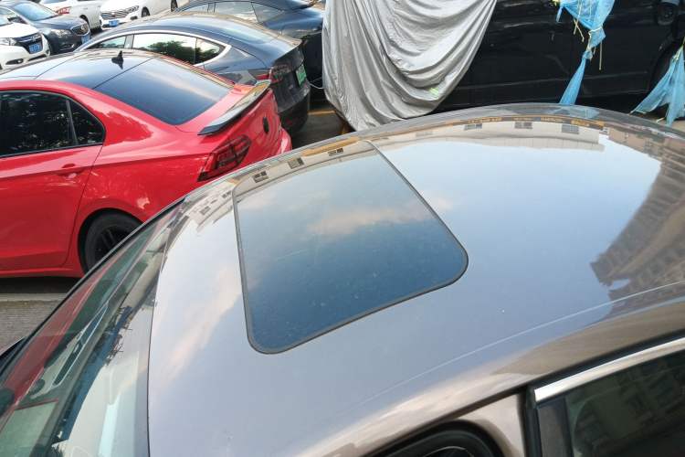 Used Volkswagen Magotan 2013 1.8TSI Premier Model
