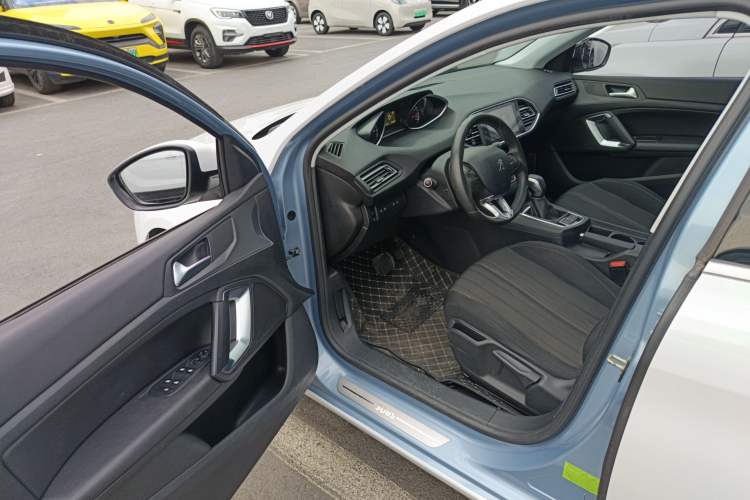 Used Peugeot 308S 2015 1.2T Automatic Jingchi Edition
