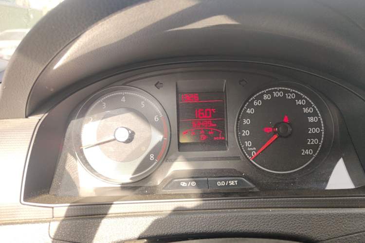 Used Volkswagen Santana 2016 1.4L Manual Fashion Edition
