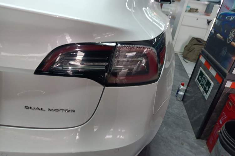 Used Tesla Model 3 2019 Long-Range All-Wheel-Drive Version
