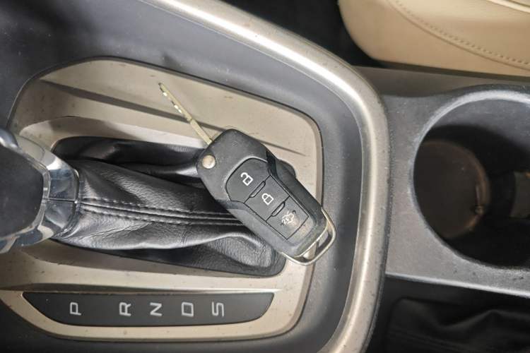 Used Ford Escort 2015 1.5L Automatic Fashion Model
