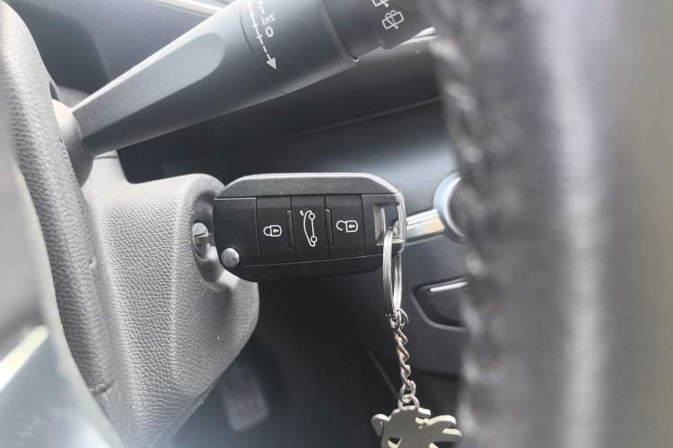 Used Peugeot 308S 2015 1.2T Automatic Jingchi Edition
