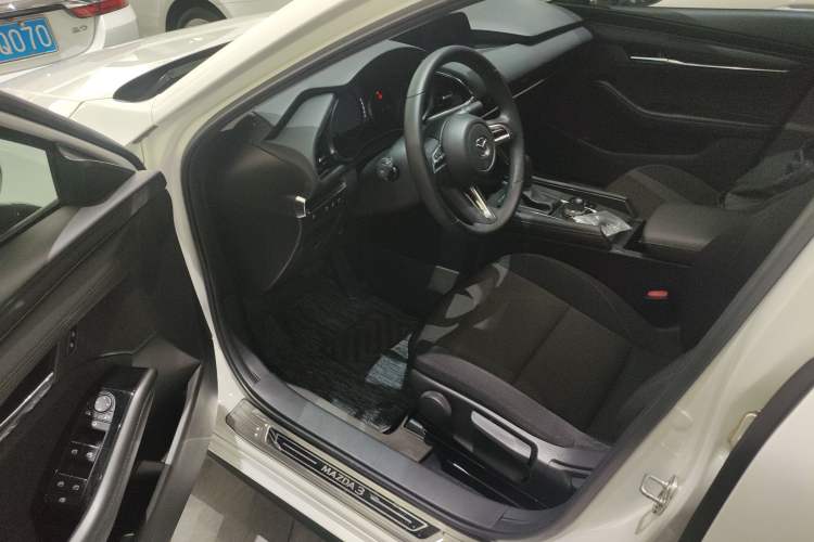 Used Mazda Mazda 3 Axela 2022 2.0L Automatic ZhiXuan Edition
