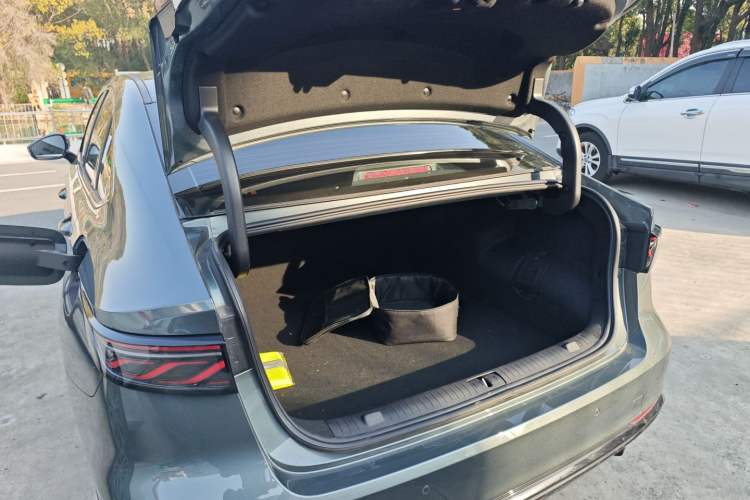 Used Chery Fengyun A8L 2025 1.5 TGDI 145 km Luxury Version