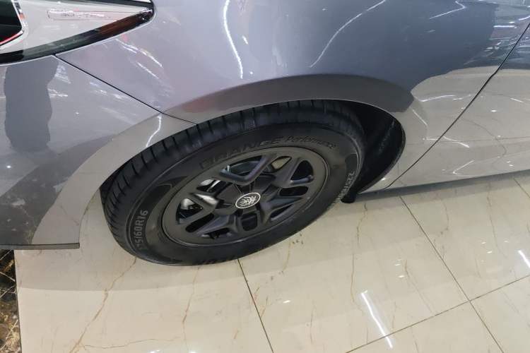 Used BYD Qin PLUS 2025 DM-i Smart Drive 55KM Leading Model