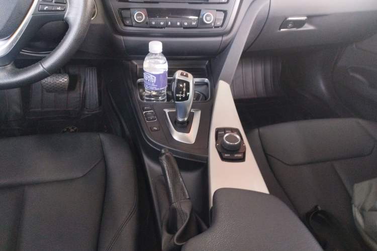 Used BMW 3 Series GT 2016 320i Fashion Model
