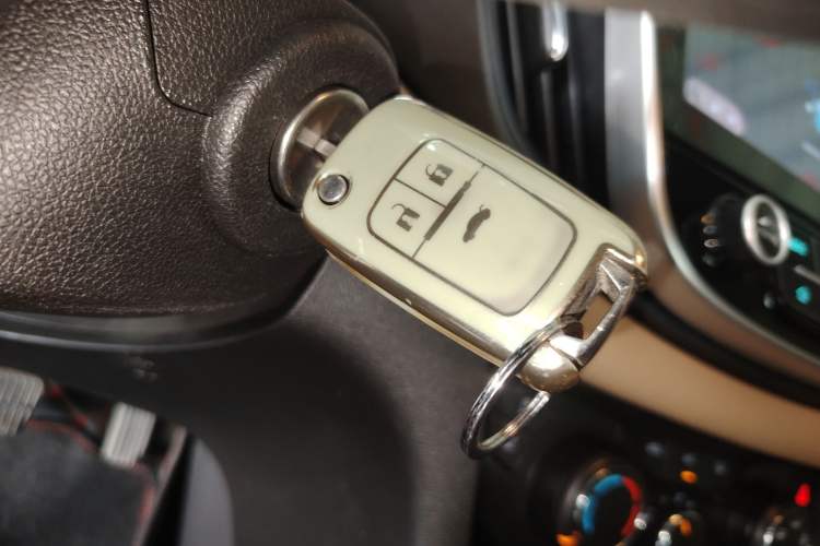 Used Chevrolet Monza 2020 320 Automatic Enjoyment Edition
