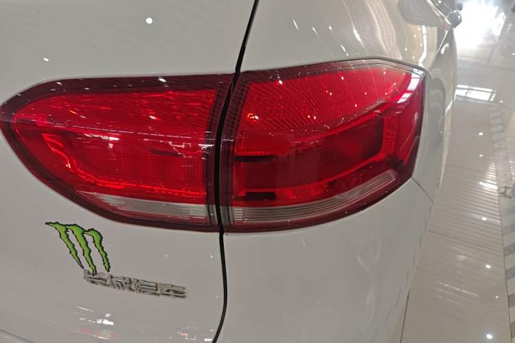 Used Haval H2s 2018 1.5T Dual-Clutch Fashion Edition
