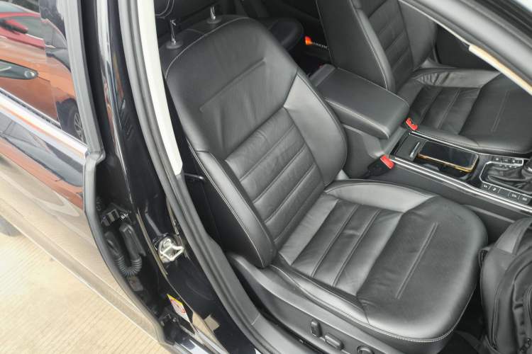 Used Volkswagen Passat 2016 330TSI DSG Prestige Edition
