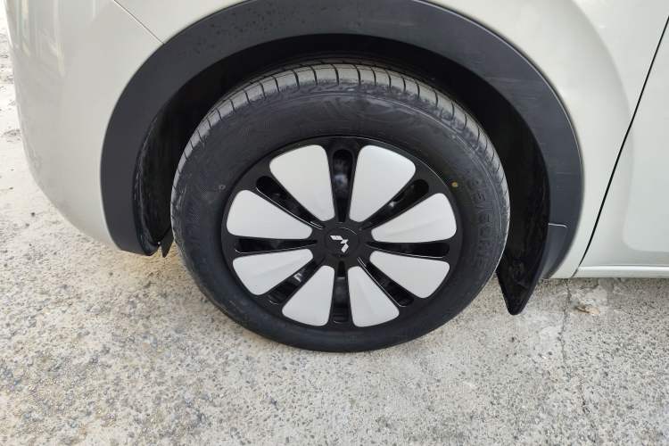 Used Wuling Bingo 2024 333 km Enjoyment Version
