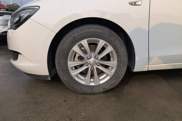 Used Buick GT 2017 15N Manual Entry-Level Trim
