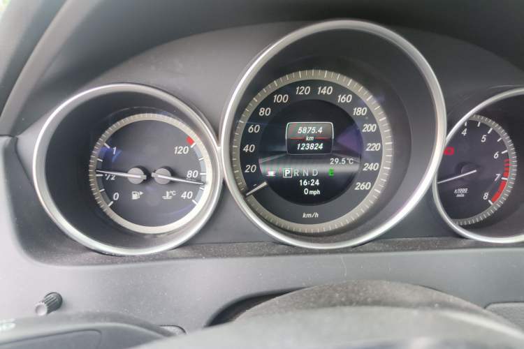 Used Mercedes-Benz C-Class 2013 C 180 Classic Grand Edition
