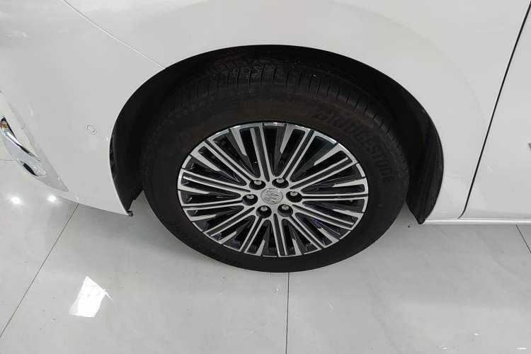 Used Buick GL8 New Energy 2024 Lu Zun Luxury Edition 7-Seater
