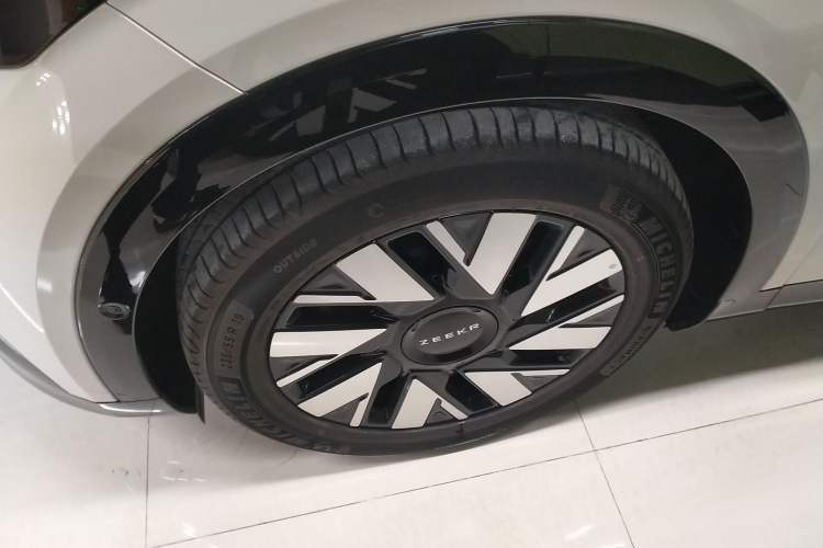 Used Zeekr MIX 2025 Long-Range Intelligent Driving Edition
