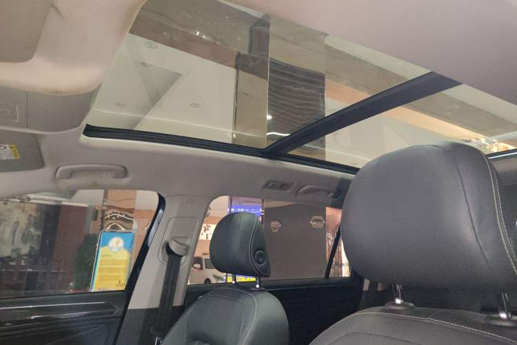 Used Volkswagen Tiguan L 2023 330TSI Automatic Two-Wheel Drive Smart Edition