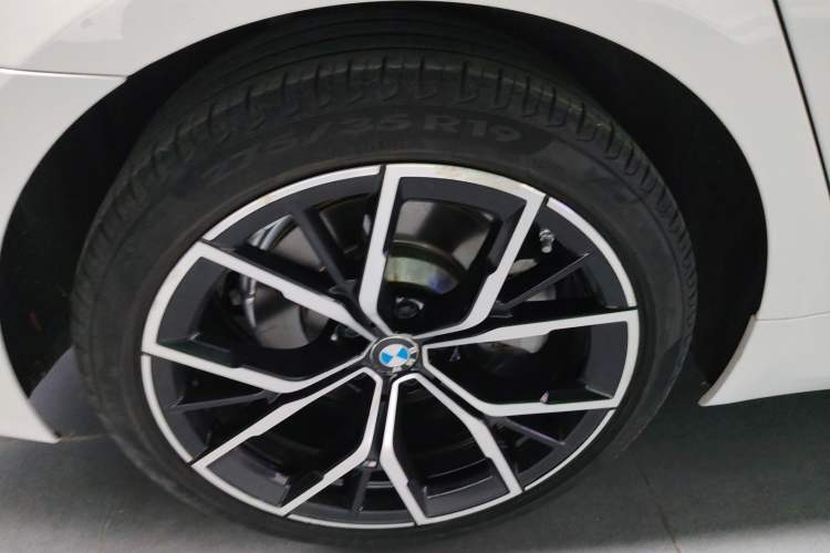 Used BMW 5 Series 2022 Second Facelift 530Li Luxury Version M Sport Package
