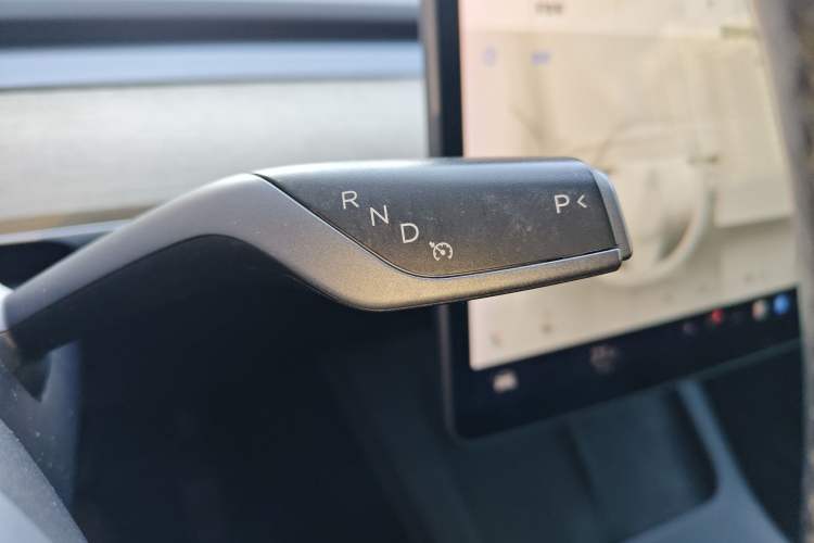 Used Tesla Model Y 2021 Long-Range All-Wheel-Drive Version