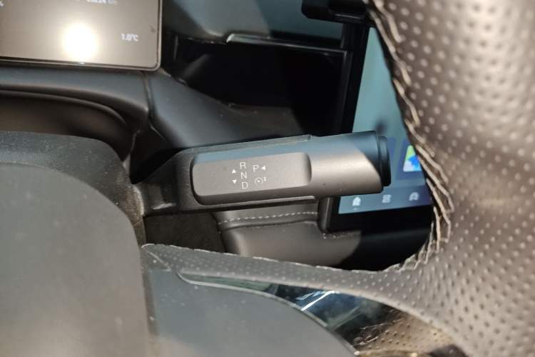 Used AION V 2024 Aion Tyrannosaurus 520 Smart Luxury Edition