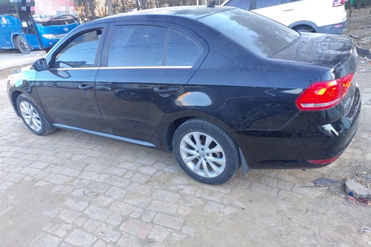 Used Volkswagen Lavida 2015 1.6L Manual Comfort Edition
