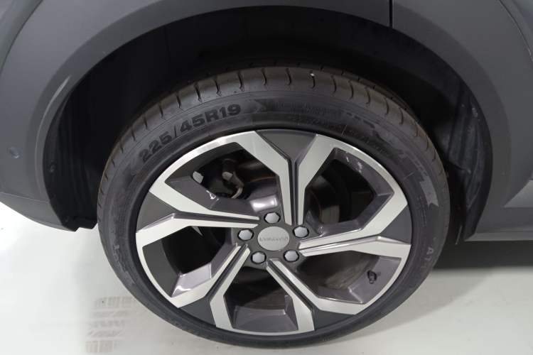 Used Lynk & Co 06 2023 Remix 1.5T Dynamic Halo
