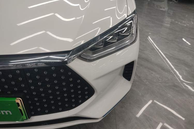 Used BYD e2 2019 Standard Range Model – Smart & Comfortable Version