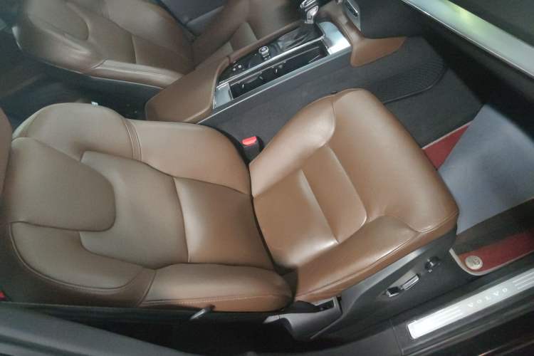 Used Volvo XC90 2019 T5 Zhiyi Edition 5-Seater China VI Standard