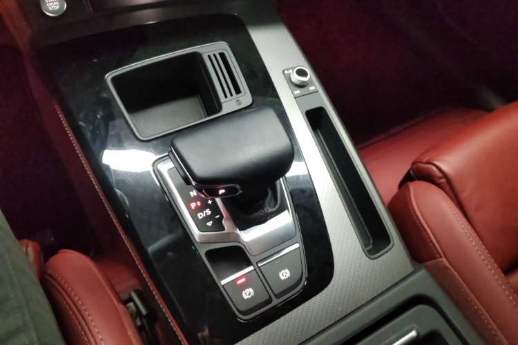 Used Audi Q5L 2022 40T Luxury Dynamic Model