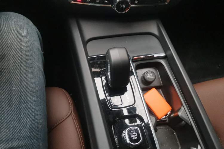 Used Volvo S60 2025 B4 Zhiyi Luxury Edition
