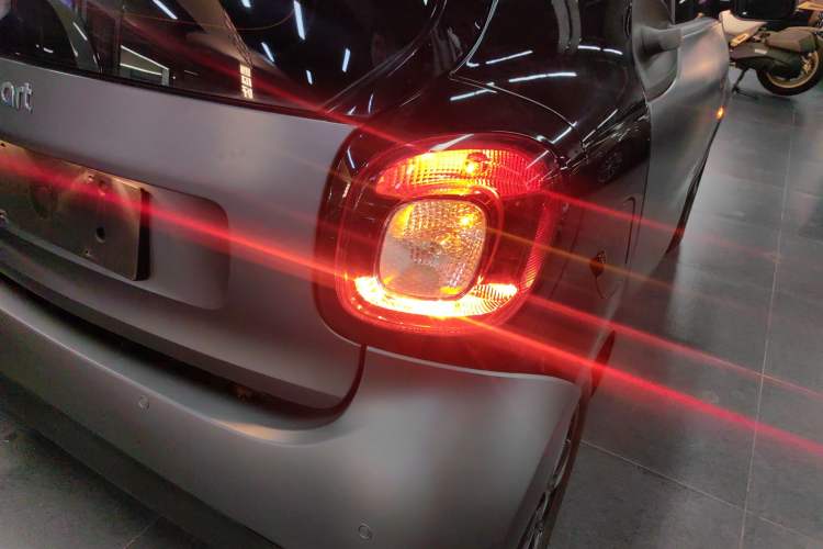 Used  fortwo 2018 1.0L 52kW Hardtop Passion Edition China V Standard
