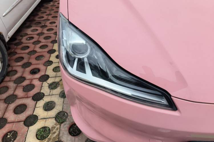 Used NETA V 2022 Chao 400 Lite Pink Custom Edition
