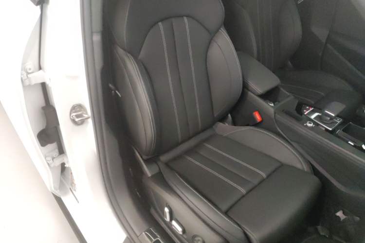 Used Audi A4L 2024 40 TFSI Luxury Dynamic Edition
