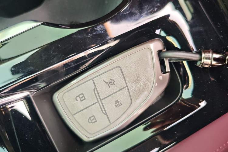 Used Buick Envision 2026 Model Equinox Plus 28T Two-Wheel-Drive Platinum Edition
