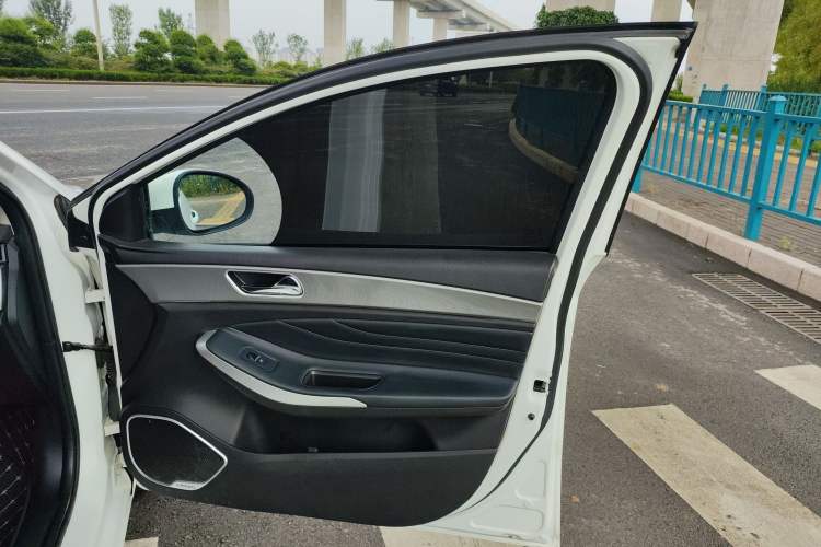 Used Chery Arrizo 5 2019 Facelifted PRO 1.5L Manual Youth Edition China VI Standard
