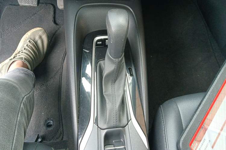 Used Toyota Levin 2021 185T CVT Luxury Edition
