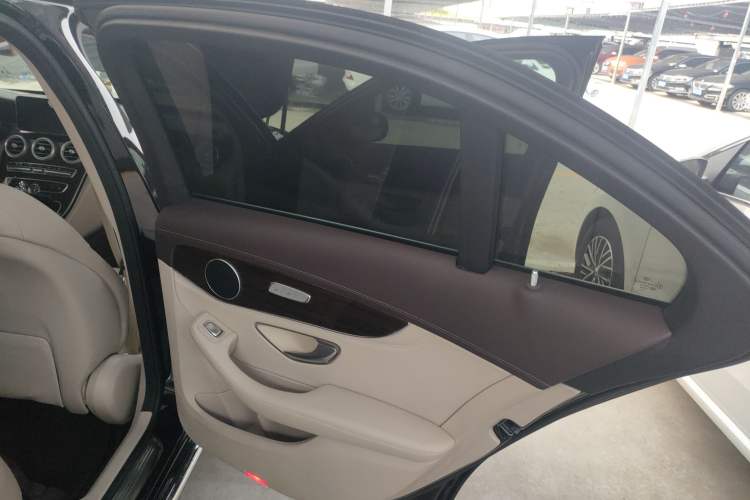 Used Mercedes-Benz C-Class 2018 C 180 L Fashion Model
